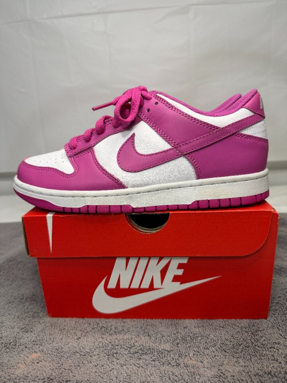 Nike Dunk Low GS Active Fuchsia Pink/White Shoes FJ0704-100  Size 6Y/Women's 7.5